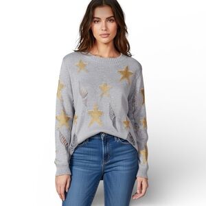 LOVE TREE Grey Star Applique Distressed Knit Sweater